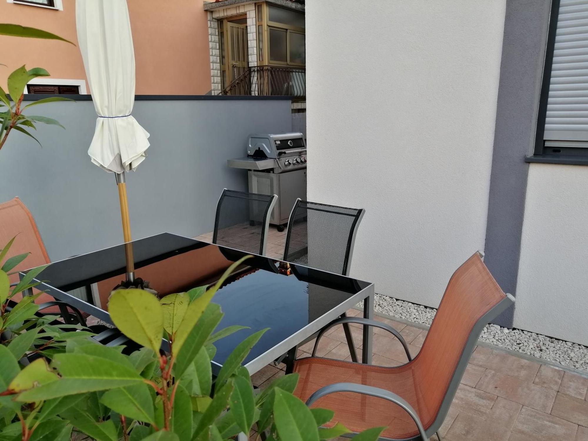 Punta Mary House With Apartment Umag Extérieur photo
