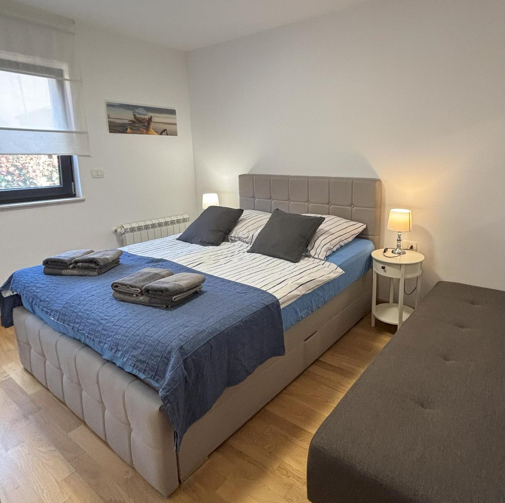 Punta Mary House With Apartment Umag Extérieur photo