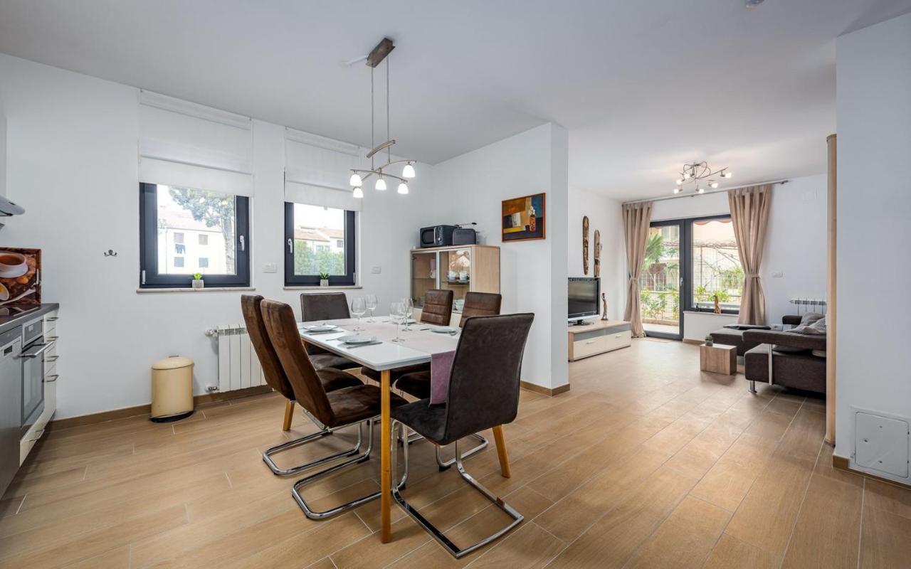 Punta Mary House With Apartment Umag Extérieur photo