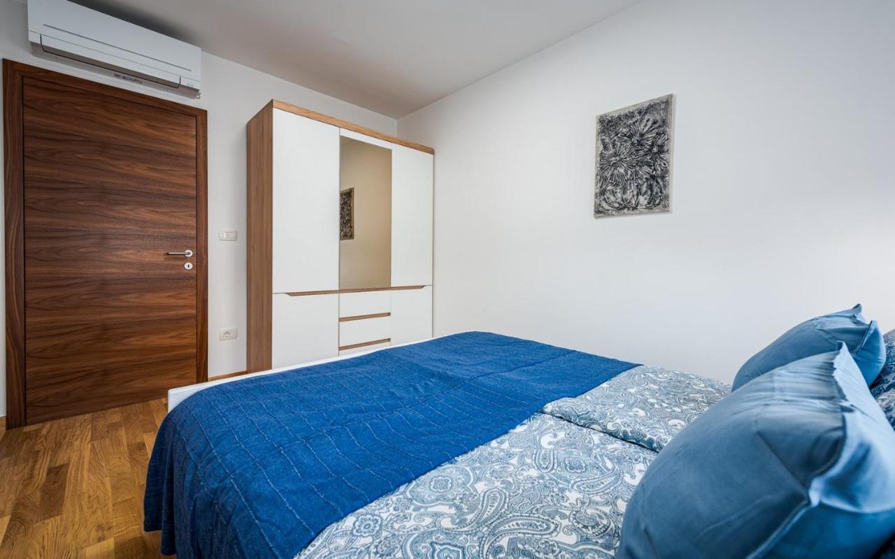 Punta Mary House With Apartment Umag Extérieur photo