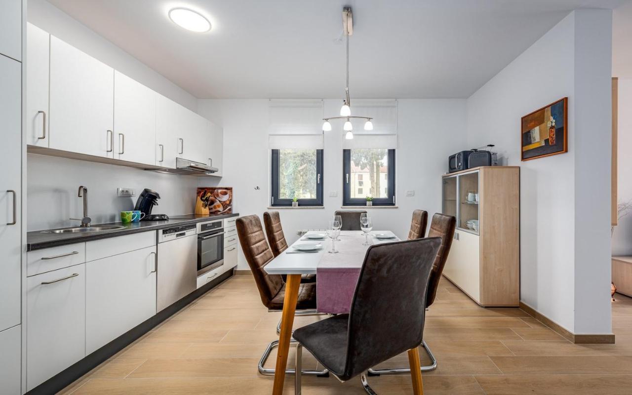 Punta Mary House With Apartment Umag Extérieur photo