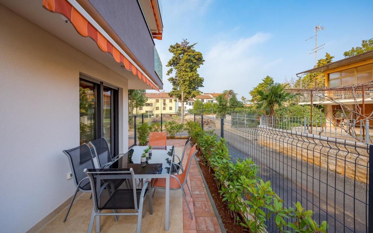 Punta Mary House With Apartment Umag Extérieur photo